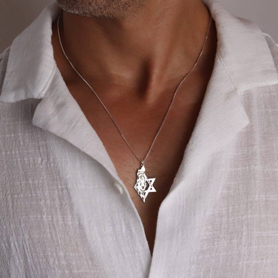 שרשרת מפת ארץ ישראל חצי מגן דוד ופניה אריה עם כלביא